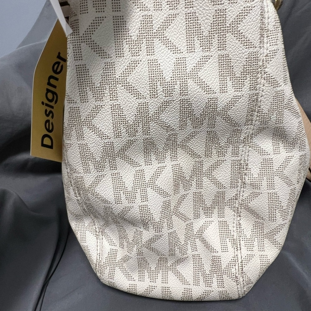 MICHAEL KORS BEIGE TOTE - Picture 13 of 14